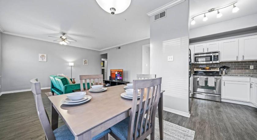 포트 워스 (TX) Luxe New Unit 2BR, 2BA Pool Access 4성급 숙소 레스토랑