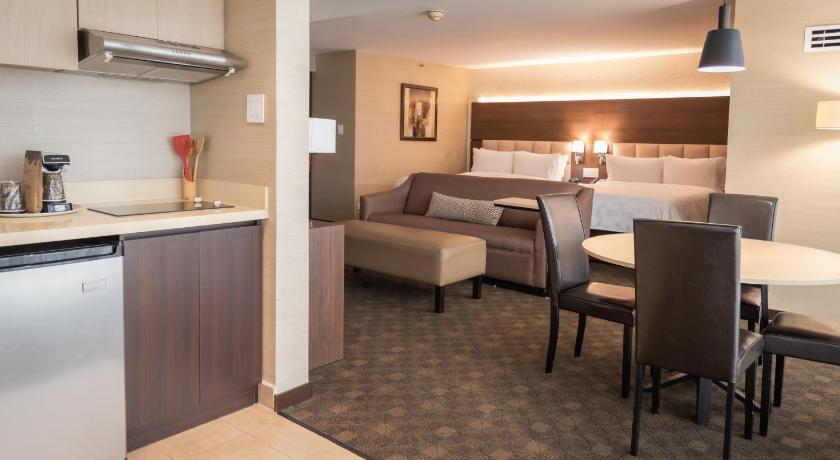 Image of 2 Double Suite 14