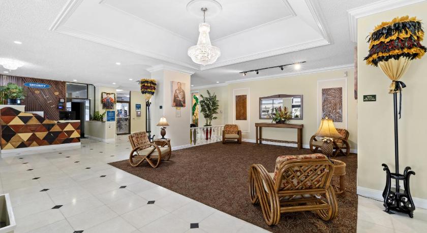 Royal Kuhio 2303 - Spacious Studio with Stunning Mountain Views in the Heart of Waikiki!