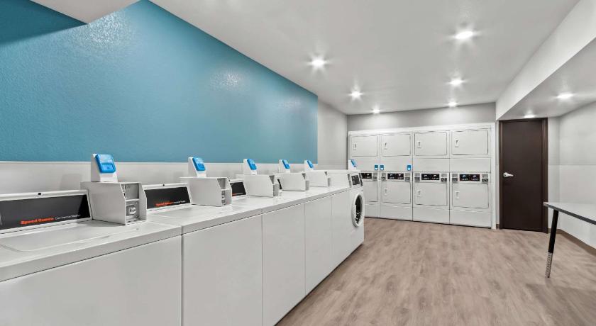 피닉스 (AZ) WoodSpring Suites Gilbert - Mesa Gateway Airport 숙소 로비