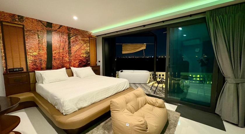 Image of Deluxe Family Suite 0