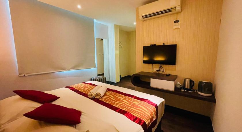Image of Superior Room 6