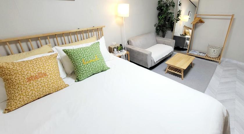 Seoul Moon House In Seoul #Quiet #Airport transport nearby#1 min to line2 nakseongdae subway 4-Star Accommodation suite