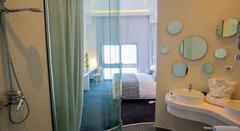 Image of Gauthier Suite 3