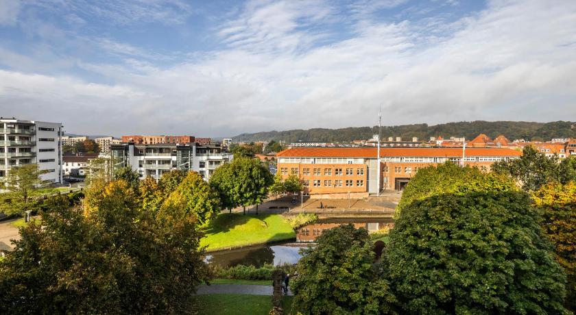 Image of Park Suite 5