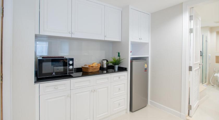 Image of Deluxe Suite 6