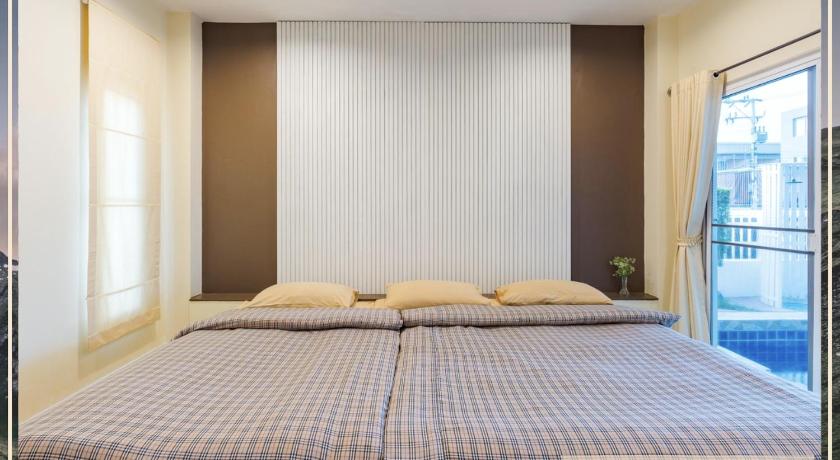 Image of Four-Bedroom Vacation Home 15