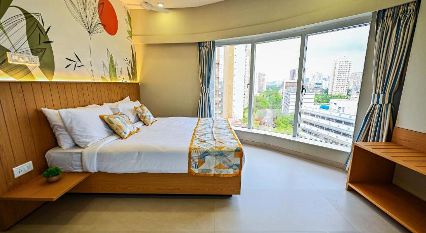 Urban Corner Studio Room