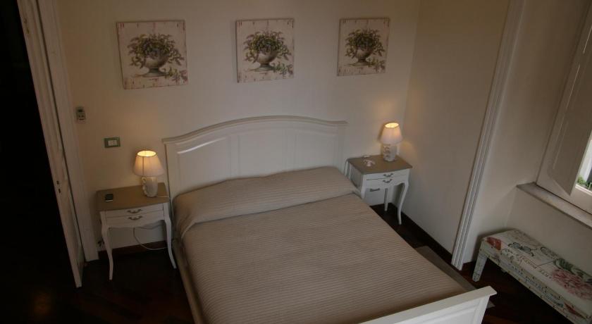 Image of One-Bedroom Apartment - Separate Building 5