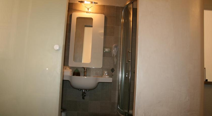 Image of One-Bedroom Apartment - Separate Building 9