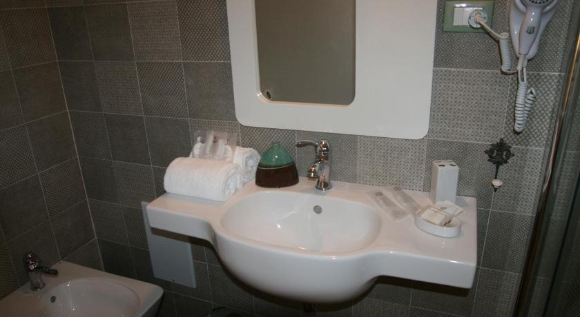Image of One-Bedroom Apartment - Separate Building 7