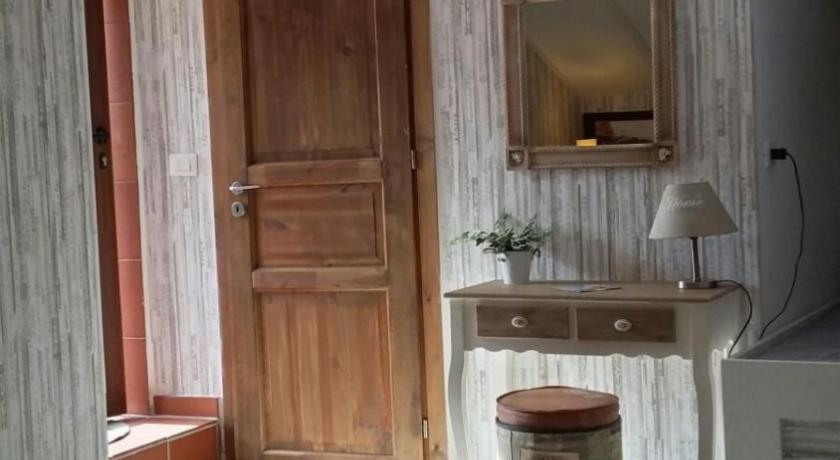 Image of Triple Room with Terrace 10