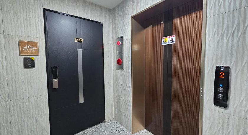서울 Newly opened - AurYeon - 7min walk from Yeonsinnae station line3, 6, GTX-A, neat&cozy,free parking,  4성급 숙소 부대시설