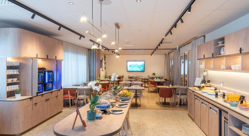 Hotel Mercure Angers Lac De Maine - main image