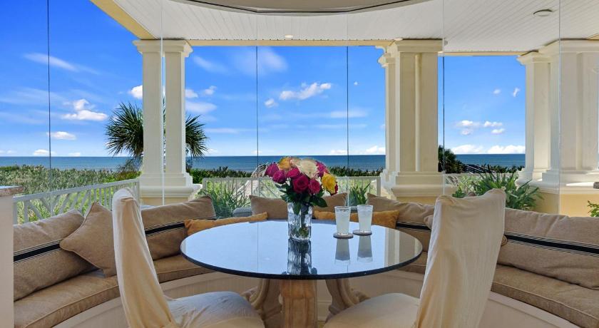 팜 코스트 (FL) 4 Bedroom Beach Bliss 4성급 숙소 레스토랑