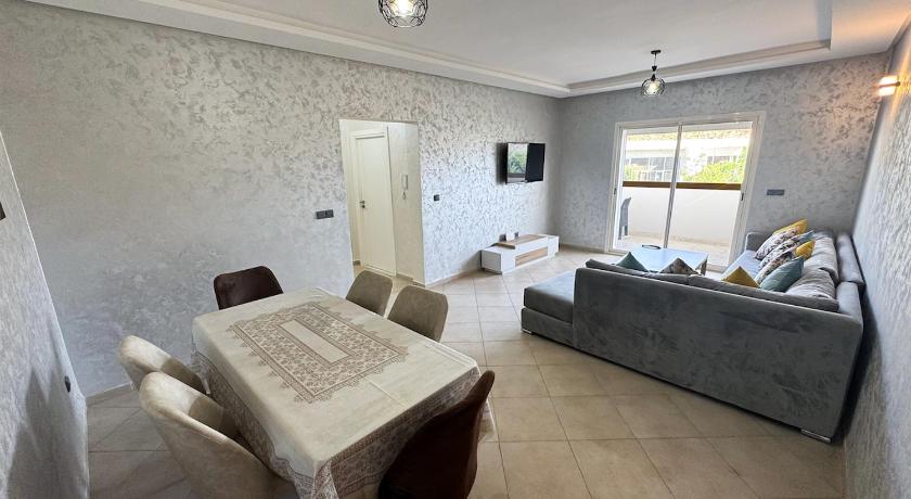 Taghazout Luxe Appartement - vue sur montagne Plage, Piscine & Jeux pour Enfants 4-Star Single Room lobby