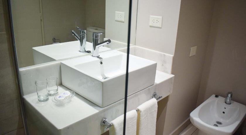 Image of Executive Suite 2