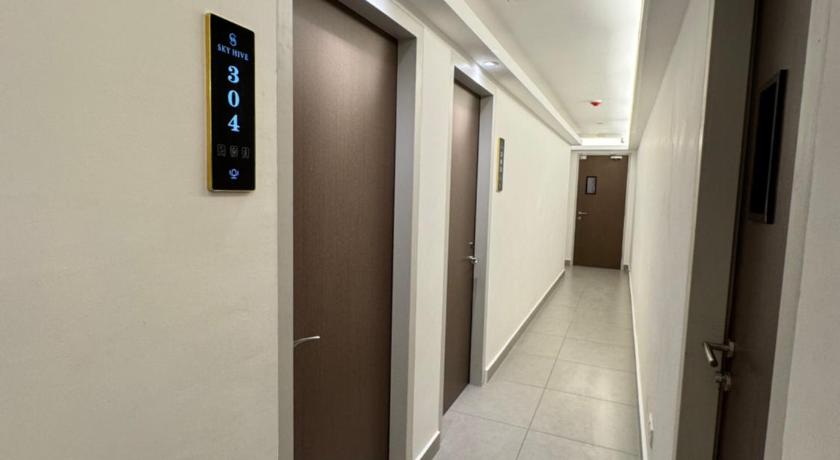 Maca Hotel by Sky Hive - image 4