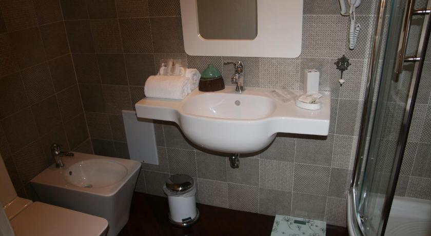 Image of One-Bedroom Apartment - Separate Building 3