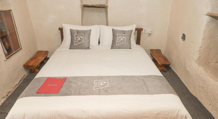 Image of Doube Room with Mountain View 9