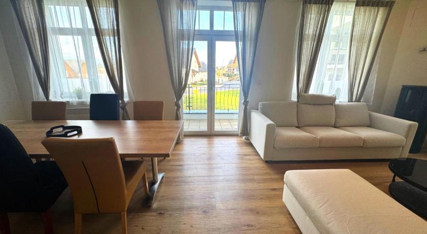 Image of Suite 7