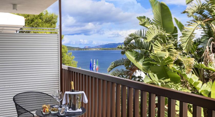 Image of Double or Twin Room with Side Sea View 1