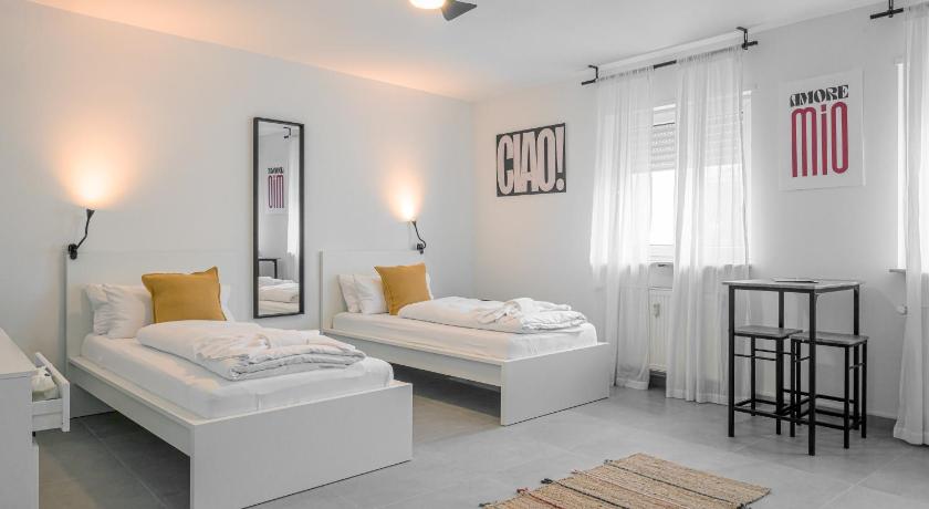 EasyOne Apartments
