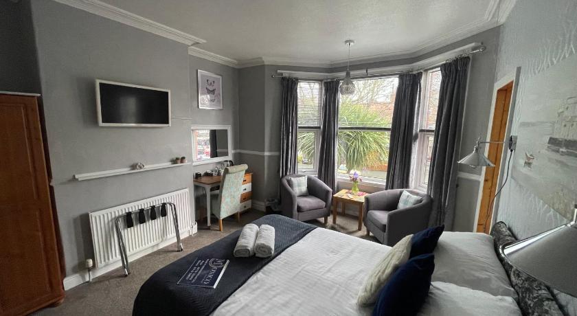 Image of Extra Large Double Room with Garden View 0