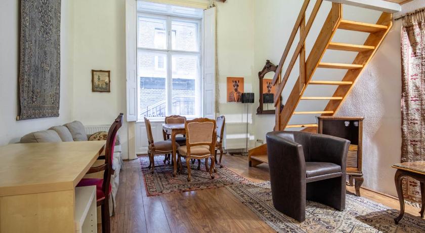 DONATICOEUR Escalier