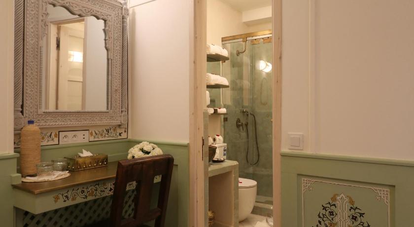 Image of Deluxe Triple Room 4