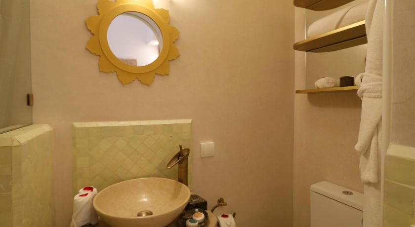 Image of Small Single Room 4