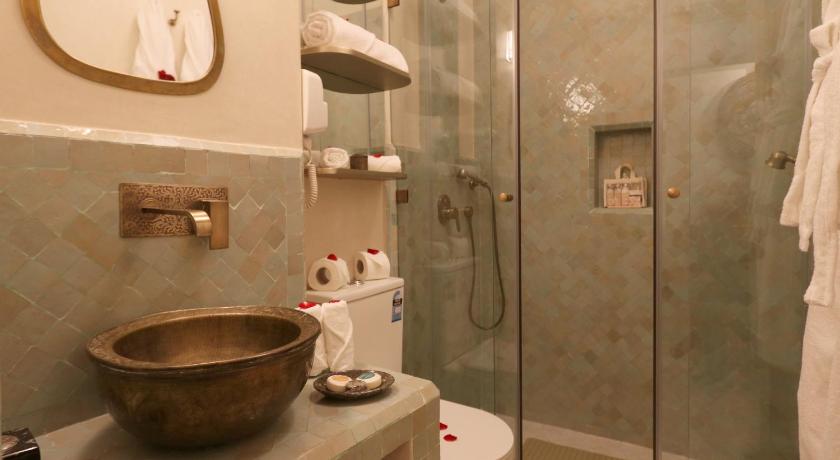 Image of Deluxe Triple Room 2