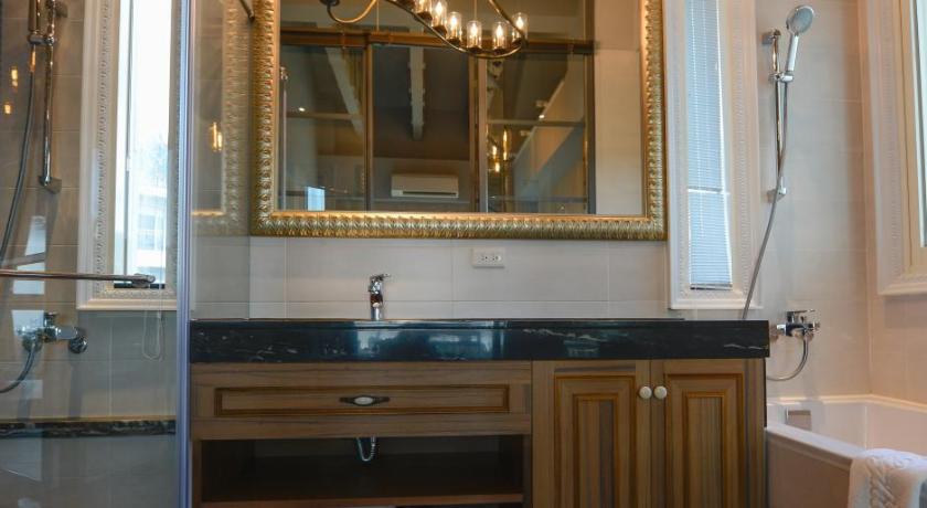 Image of Deluxe Double Room 5