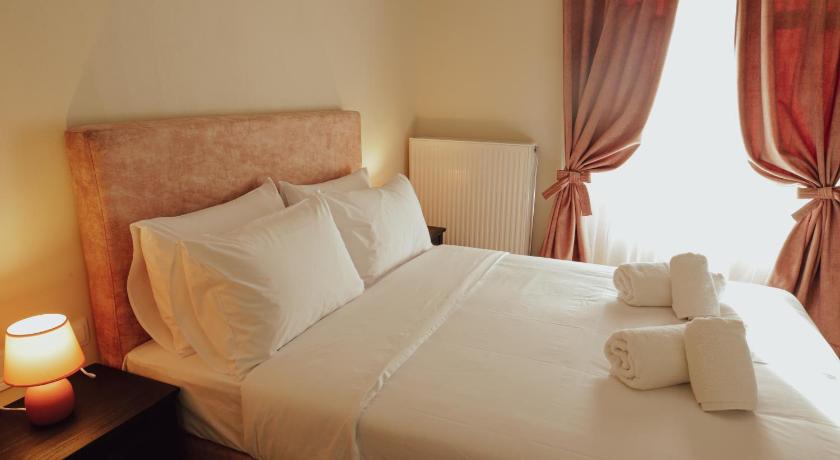 马克里尼察 Aurora-Inn 4星级 酒店 套房