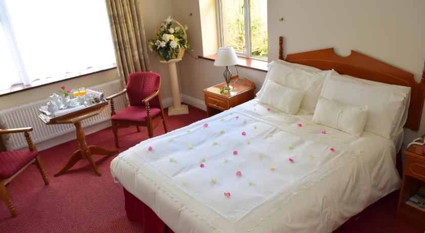 The Rhu Glenn Hotel