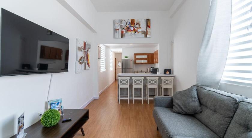 Modern 2 Apartments 3-Bedroom - 10 Guests in historic Old San Juan