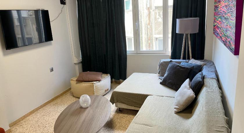 Praxitelous Modern Suite by Athens Urban Retreat - image 11