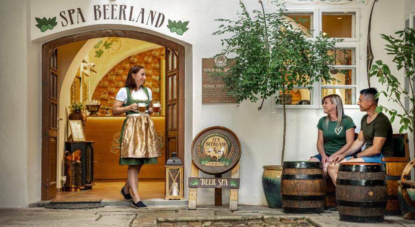 Spa Beerland - At The Golden Lamb