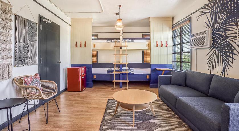Image of Bed in 8-Bed Mixed Dormitory Room 0