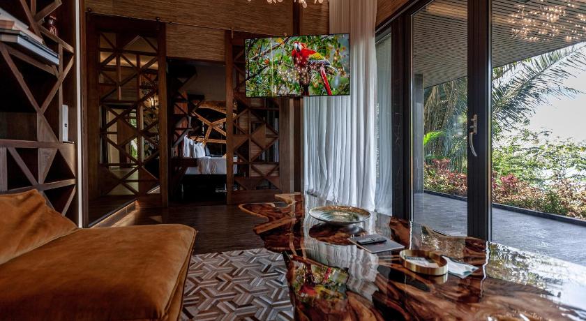 Image of Honeymoon Grand Pool Villa 0
