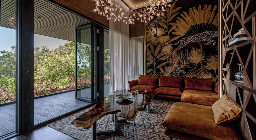 Image of Honeymoon Grand Pool Villa 4