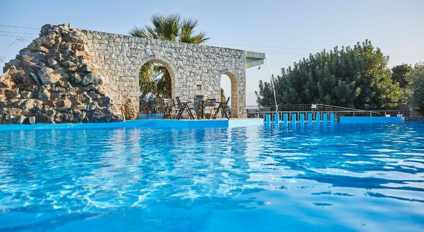 Arolithos Traditional Cretan Village Hotel - image 13