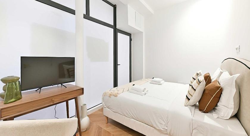 New flat with AC Porte Maillot/Arc de Triomphe - image 3
