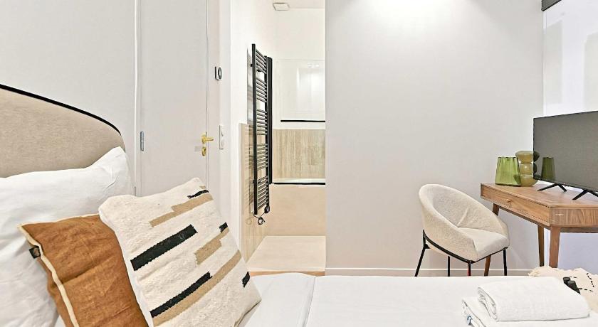 New flat with AC Porte Maillot/Arc de Triomphe - image 2
