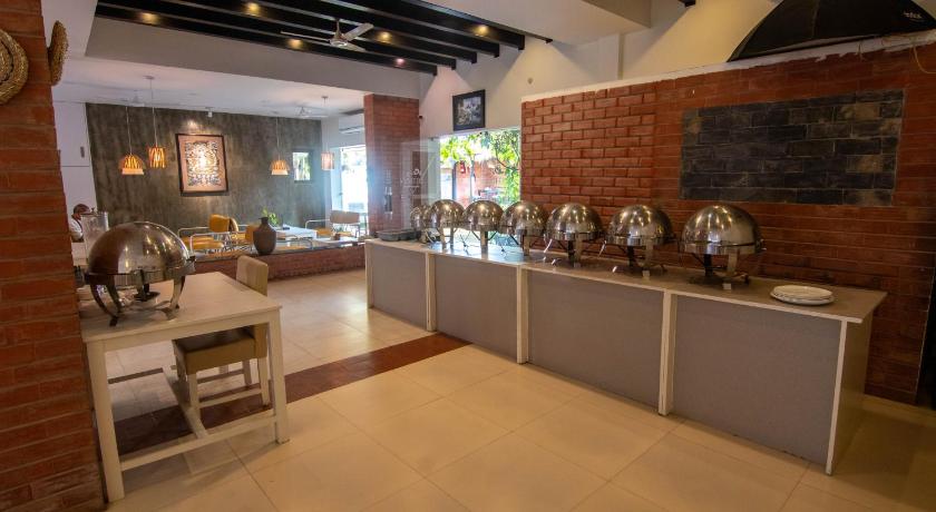 Hotel Ananda Inn - image 10