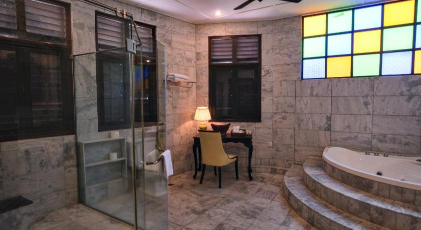 Image of Suite Room 10