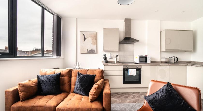 Spacious 1 Bed Apartment in Central Wrexham