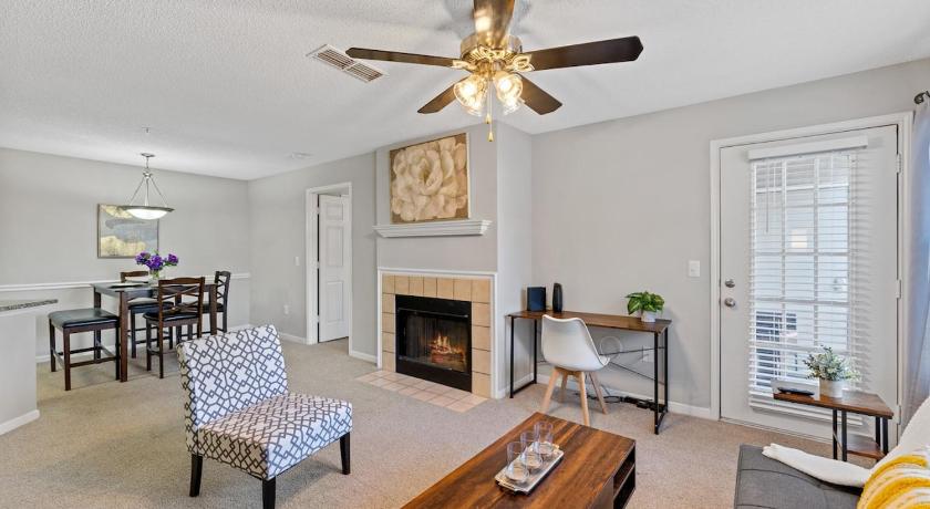 Athens (GA) Cozy 2BR Athens Retreat Near UGA and Downtown 3-Star Accommodation room