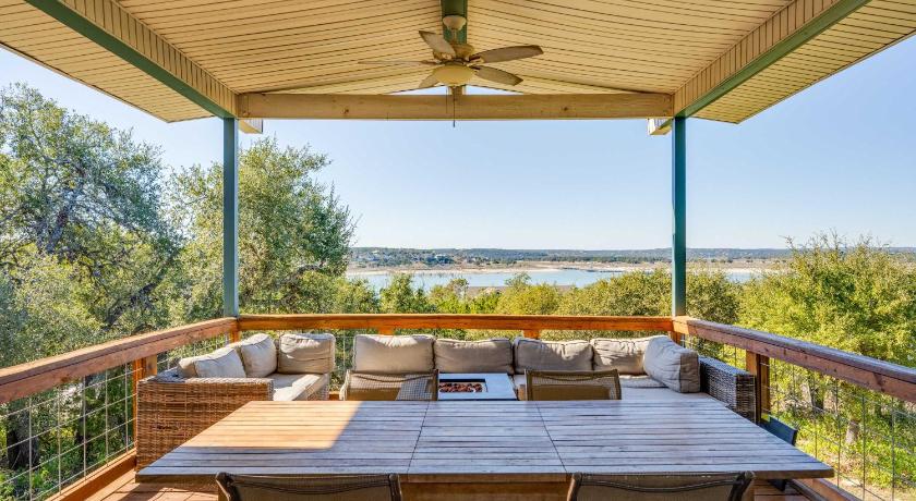 Canyon Lake (TX) Sunset Ridge 2King Beds Lake Hot Tub Pool 5-Star Accommodation lobby