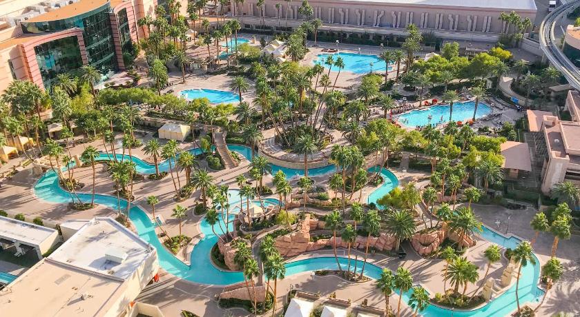 라스베이거스 / 라스베가스 (NV) No Resort Fee Strip View Suite + Free Valet+ Pool 4성급 숙소 로비